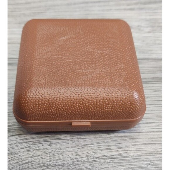 Working Vintage WESTCLOX Wind Up Travel Alarm Clock with Brown Folding Case * - Picture 8 of 9